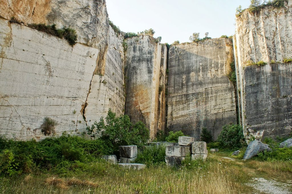 Cave Romane